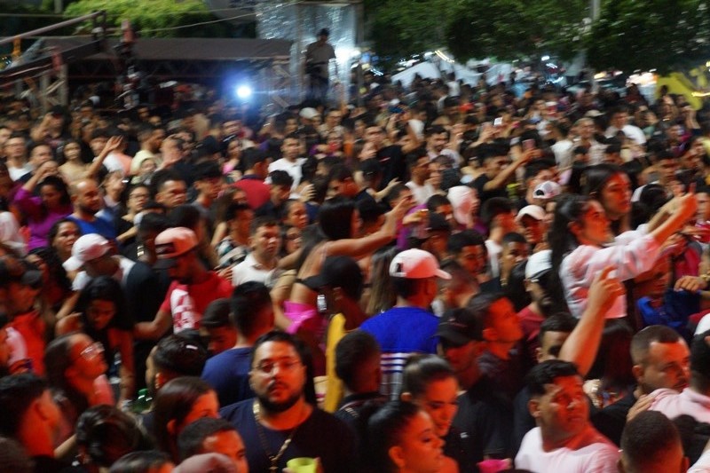 DSC04291 Jonas Esticado e Banda Magníficos arrastão multidão em São Sebastião do Umbuzeiro; veja fotos