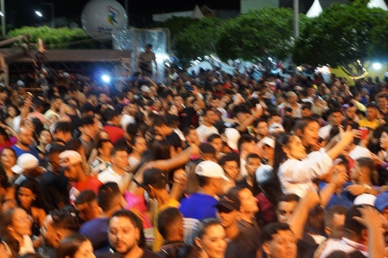 DSC04292 Jonas Esticado e Banda Magníficos arrastão multidão em São Sebastião do Umbuzeiro; veja fotos