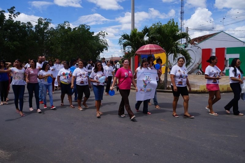 DSC05631 Grupo de Mães Mão que se Apoiam de São Sebastião do Umbuzeiro, realiza uma caminhada pela conscientização do Autista