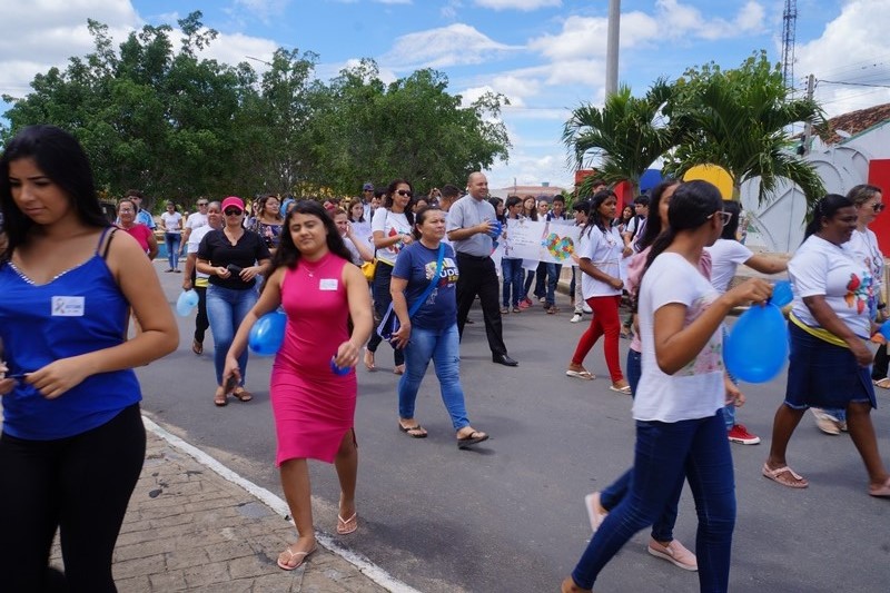DSC05635 Grupo de Mães Mão que se Apoiam de São Sebastião do Umbuzeiro, realiza uma caminhada pela conscientização do Autista