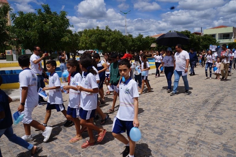 DSC05700 Grupo de Mães Mão que se Apoiam de São Sebastião do Umbuzeiro, realiza uma caminhada pela conscientização do Autista