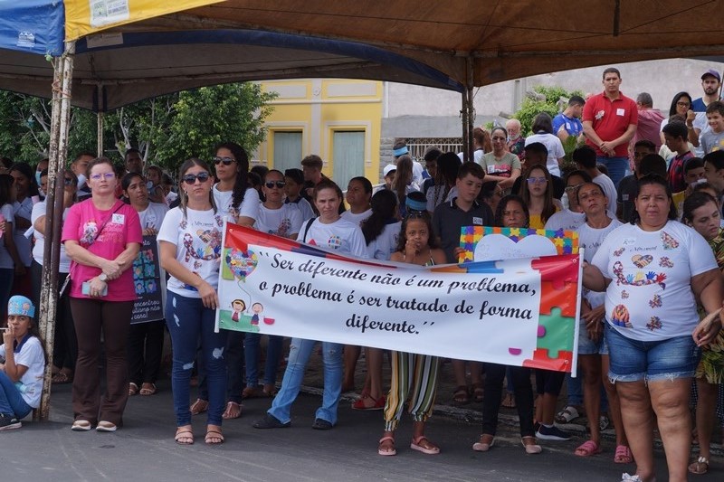 DSC05750-2 Grupo de Mães Mão que se Apoiam de São Sebastião do Umbuzeiro, realiza uma caminhada pela conscientização do Autista