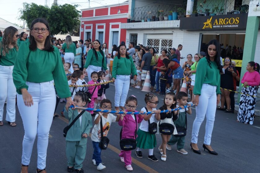 DSC02616-2-840x559 São Sebastião do Umbuzeiro realiza Desfile de 7 de setembro com o tema “Eu vejo a vida melhor no futuro”