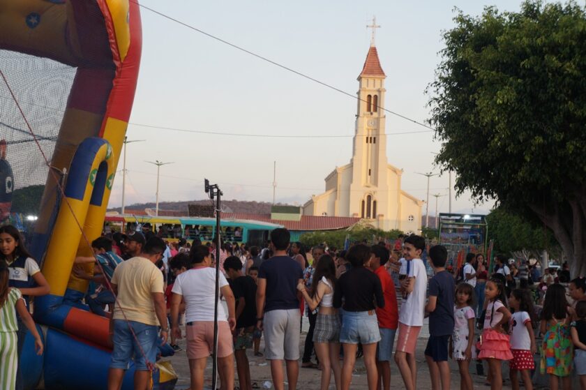 DSC04041-2-840x559 Prefeitura de São Sebastião do Umbuzeiro realiza festa em comemoração ao dia das crianças