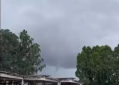 ‘Mini tornado’ surpreende trabalhadores em Guarabira, no Brejo paraibano