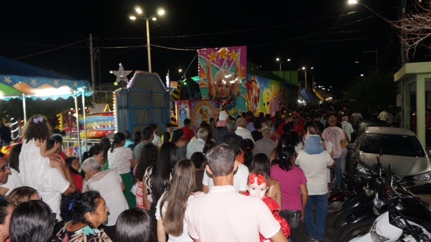 DSC00649-840x472 Festa de São Sebastião do Umbuzeiro se encerra com procissão e missa
