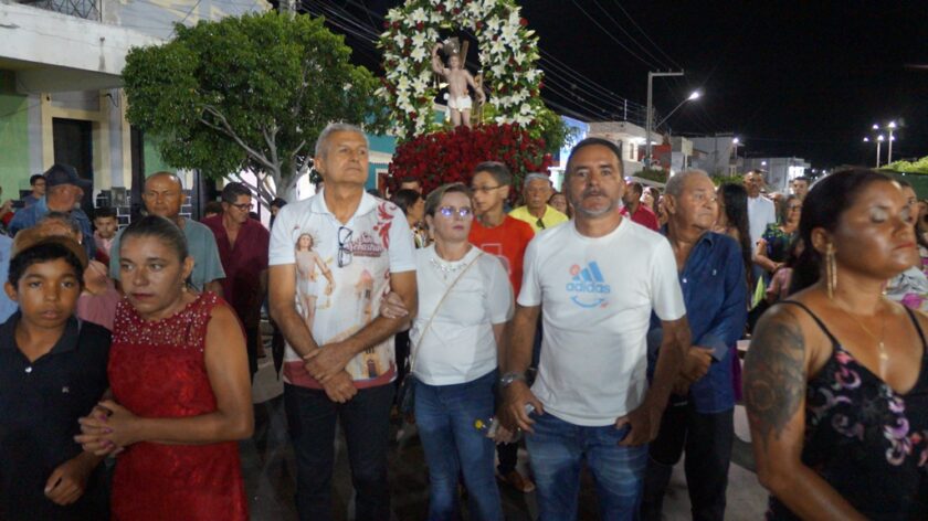 DSC00658-840x472 Festa de São Sebastião do Umbuzeiro se encerra com procissão e missa