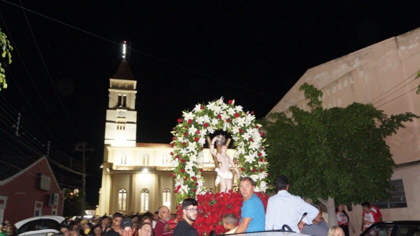 DSC00677-840x472 Festa de São Sebastião do Umbuzeiro se encerra com procissão e missa