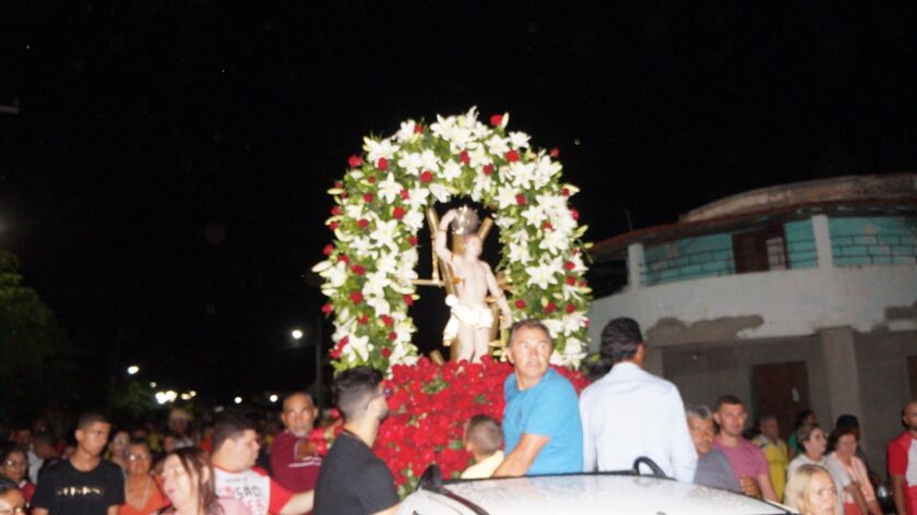 DSC00681-840x472 Festa de São Sebastião do Umbuzeiro se encerra com procissão e missa
