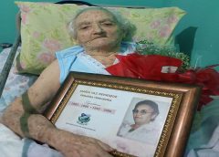 Maria Vaz Henrique, que foi homenageada na Galeria Rosa, emitiu agradecimento para a presidente da Câmara, vereadora Sildete do Salão